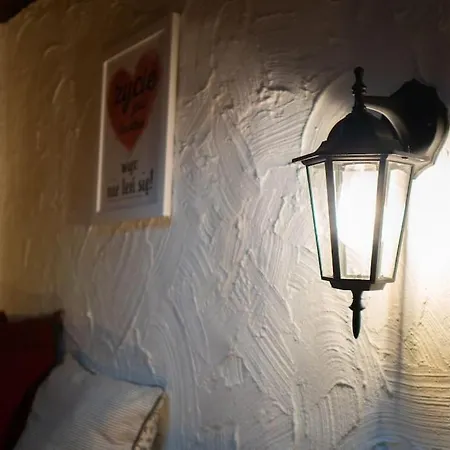 Lovely One-bedroom Loft 3 Minutes From Kazimierz *